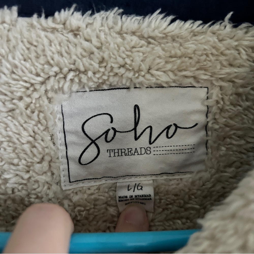 Soho Threads Fleece Shacket Large - Picture 3 of 8